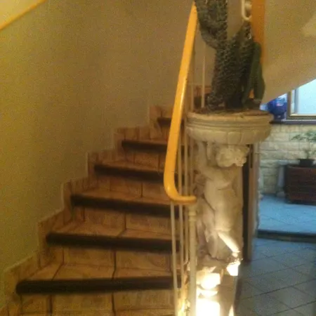 Hipotel Montmartre Gare Du Nord باريس