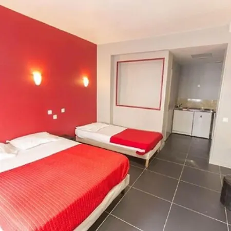 Hotel Hipotel Montmartre Gare Du Nord Paris
