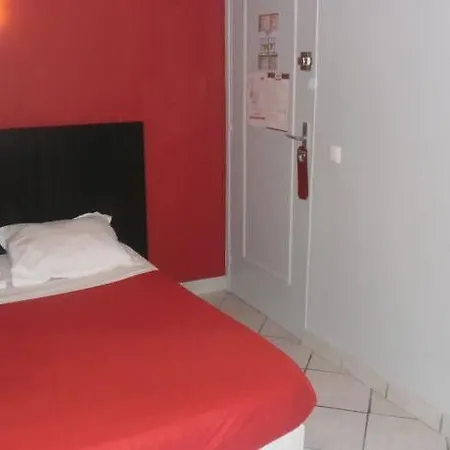 Hotel Hipotel Montmartre Gare Du Nord 2*