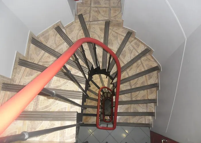 Hotel Hipotel Montmartre Gare Du Nord 2*