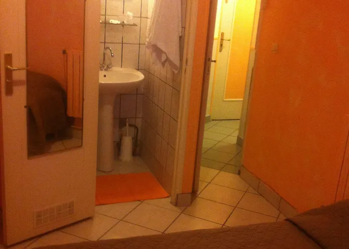 Hotel Hipotel Montmartre Gare Du Nord 2*