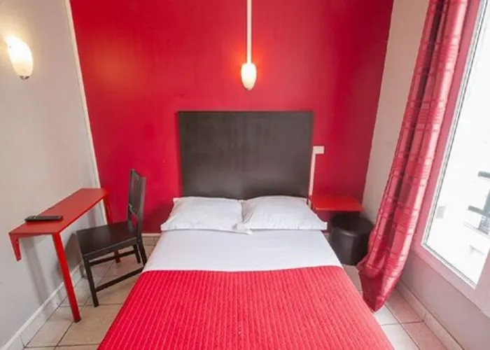 Hipotel Montmartre Gare Du Nord 2*