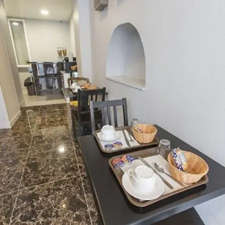 Hotel Hipotel Montmartre Gare Du Nord